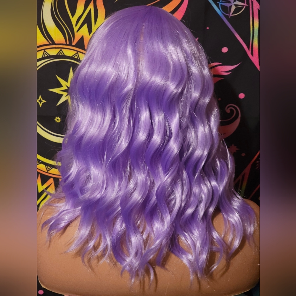 Wig - Picture 3 of 3